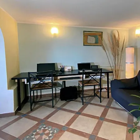 Mariposa Apartment *