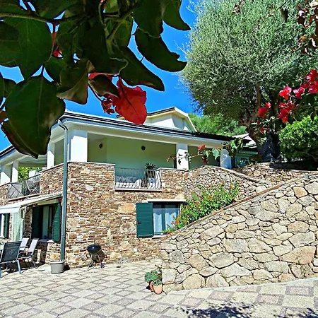 Mariposa * Budoni