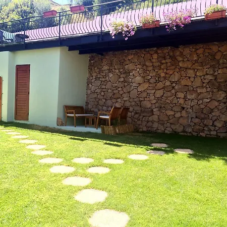 Mariposa Apartment *